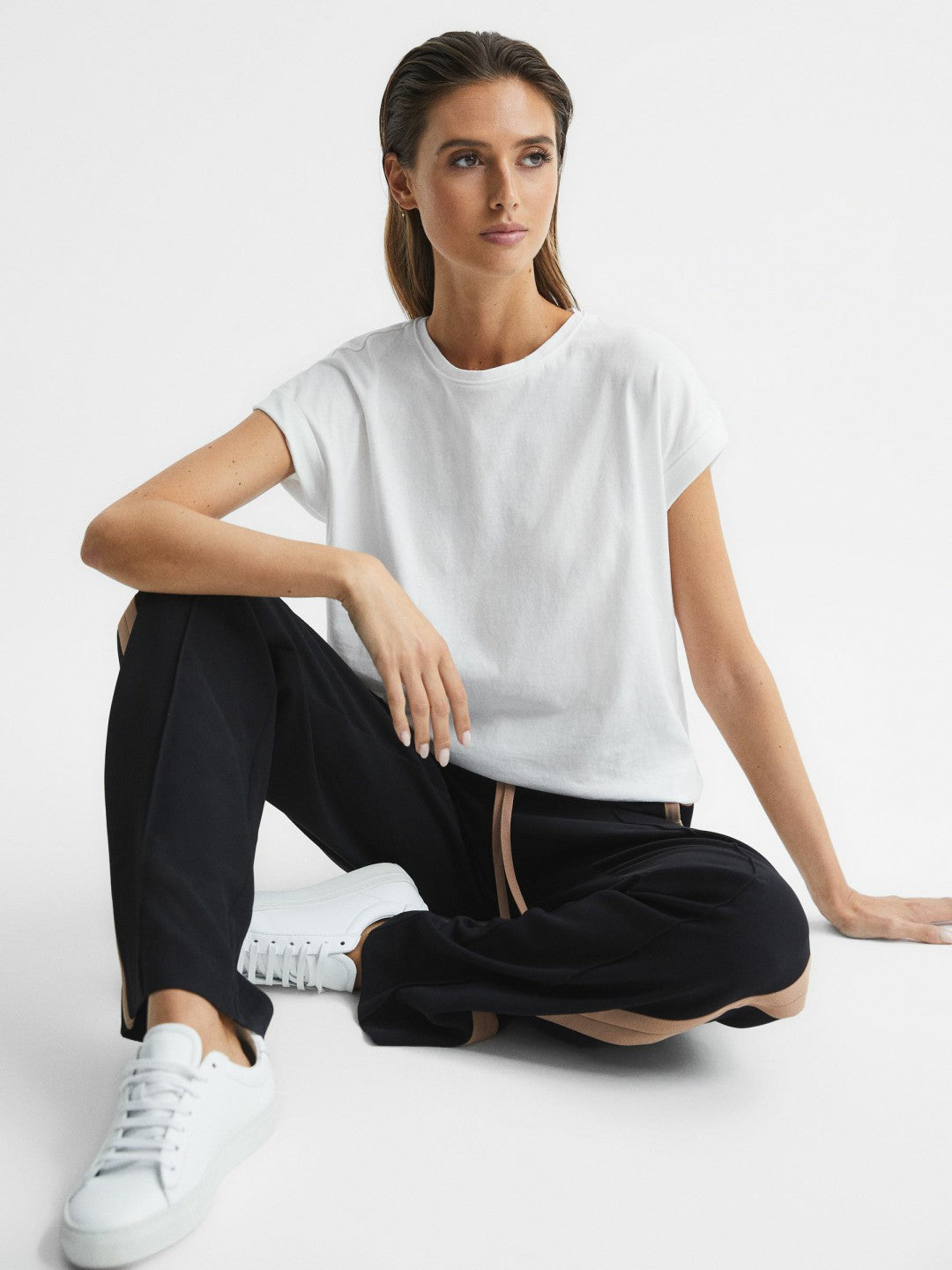 Cotton-Jersey Crew Neck T-Shirt in White | Reiss Women Best Seller
