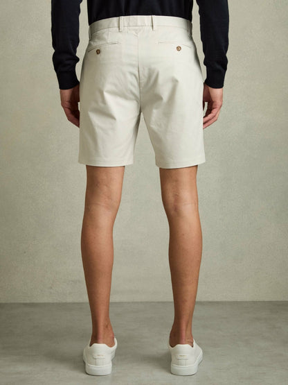 Short Length Casual Chino Shorts in Chalk | Reiss Men New