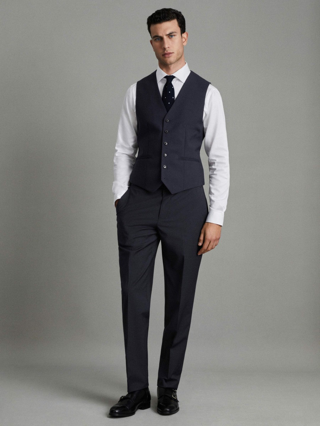 Modern Fit Wool Blend Waistcoat in Navy | Reiss Men Popular