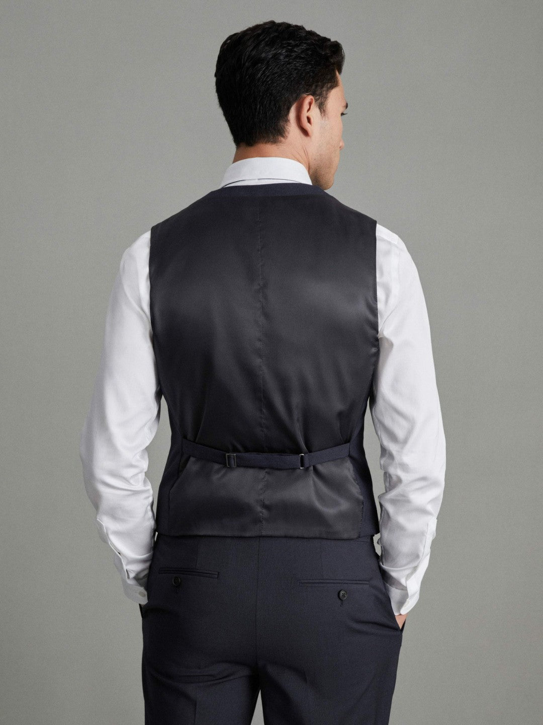 Modern Fit Wool Blend Waistcoat in Navy | Reiss Men Popular