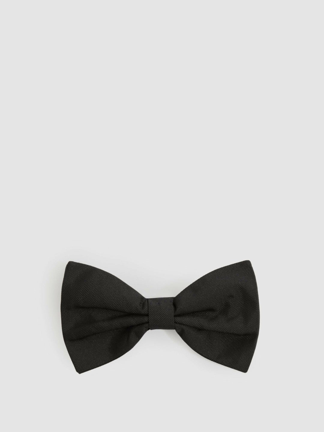 Grosgrain Silk Bow Tie in Black | Reiss Men Signature