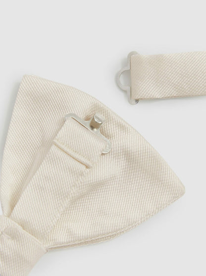 Grosgrain Silk Bow Tie in Ivory | Reiss Men Recommended