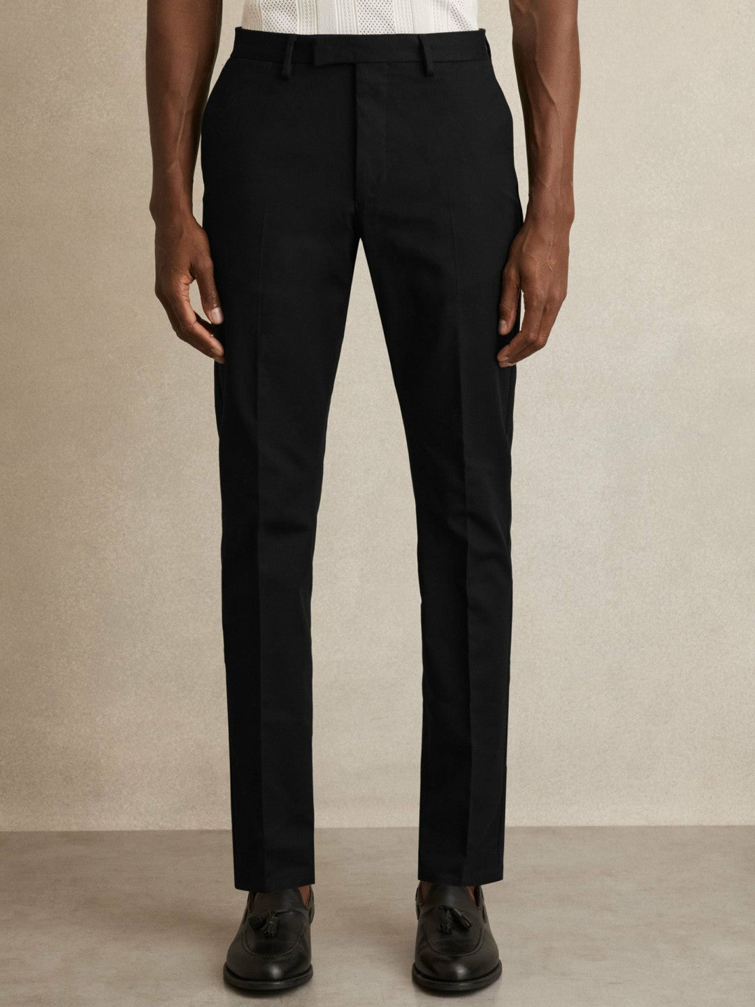 Slim Fit Cotton Blend Chinos in Black | Reiss Men New