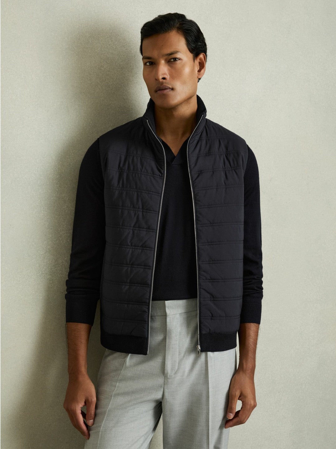 Hybrid Quilt and Knit Zip-Through Gilet in Navy | Reiss Men Featured