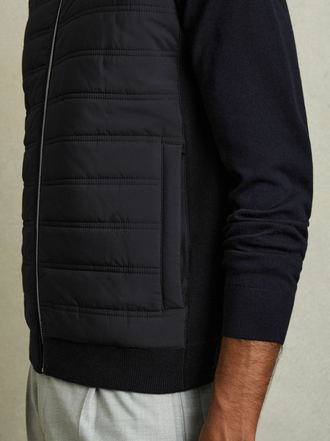 Hybrid Quilt and Knit Zip-Through Gilet in Navy | Reiss Men Featured