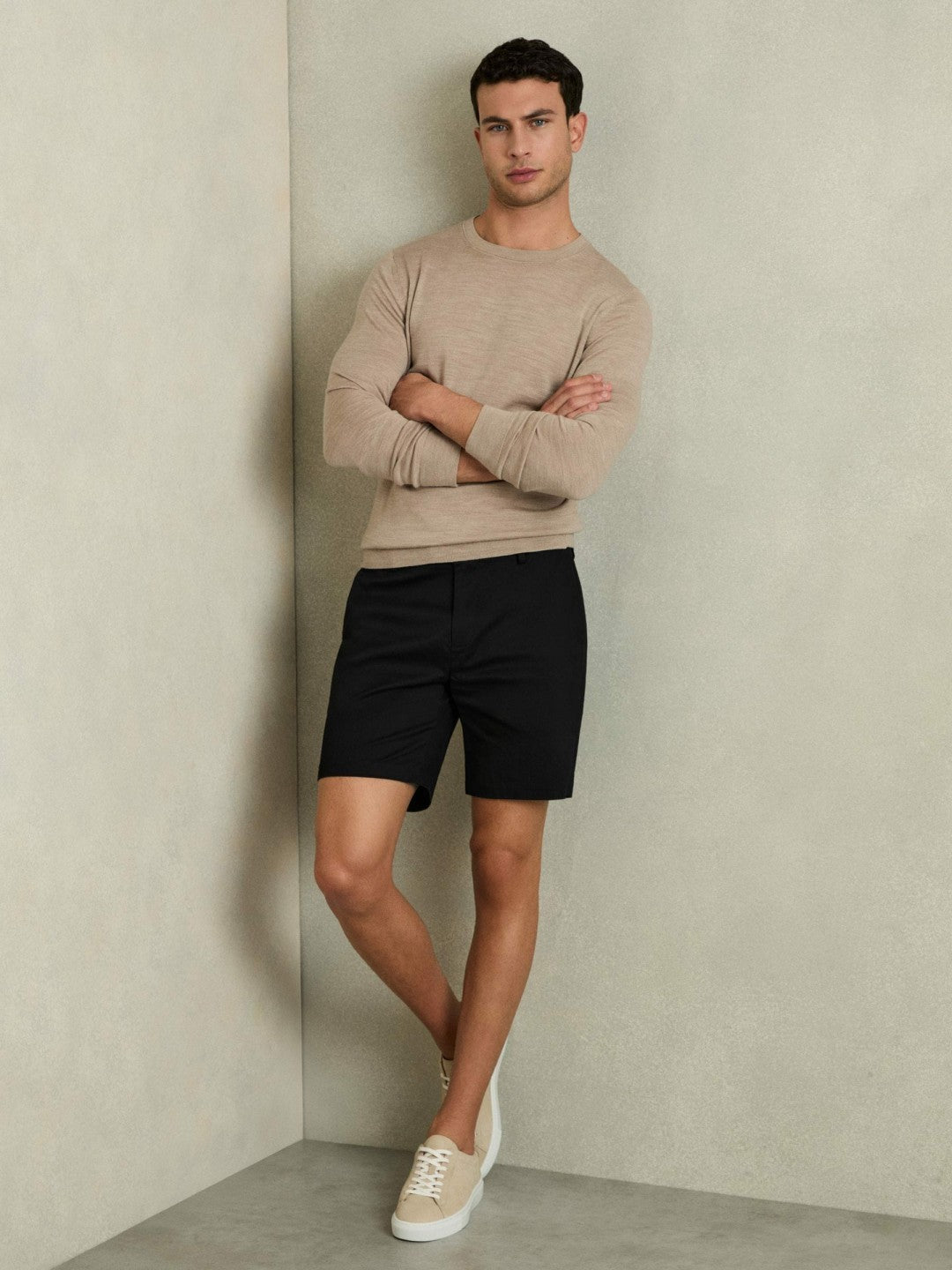 Short Length Casual Chino Shorts in Black | Reiss Men Featured
