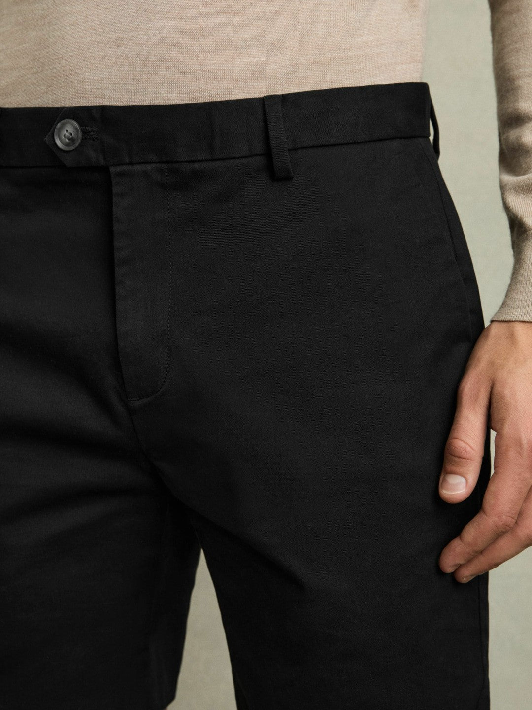 Short Length Casual Chino Shorts in Black | Reiss Men Featured