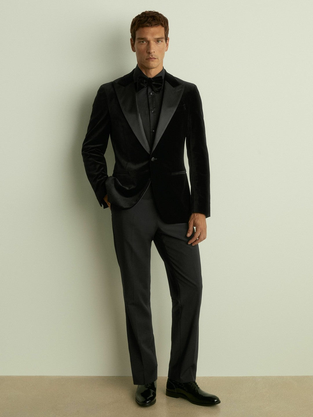 Slim Fit Cotton Dinner Shirt in Black | Reiss Men Best Seller
