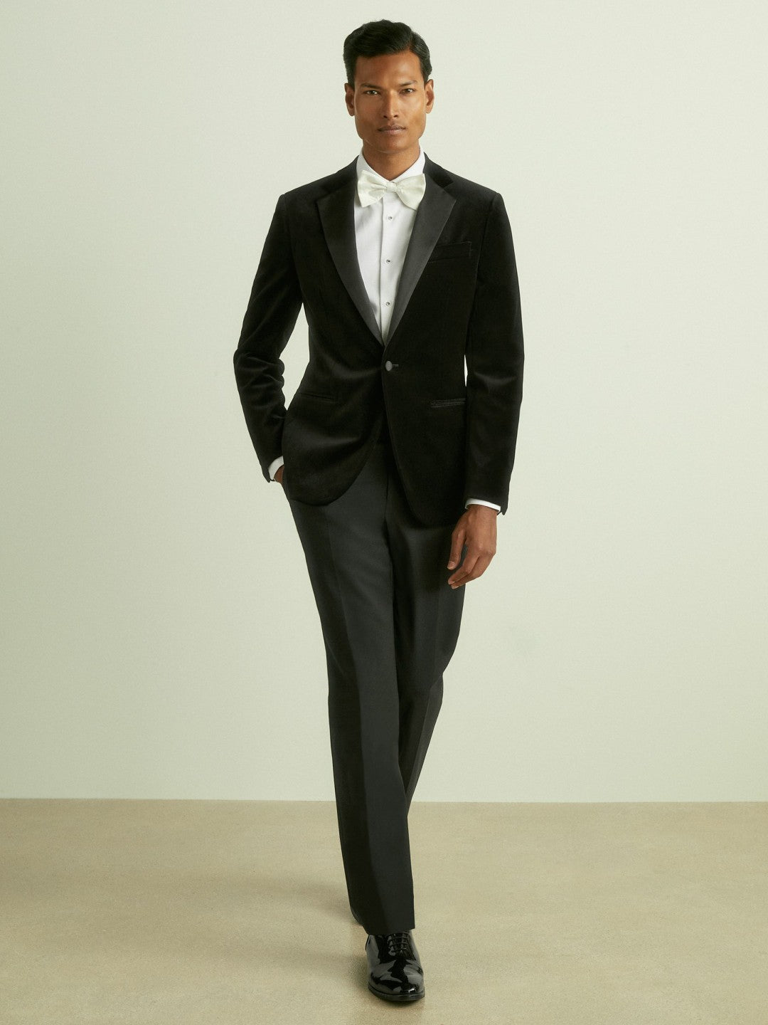 Velvet Single Breasted Slim Fit Jacket in Black | Reiss Men Signature
