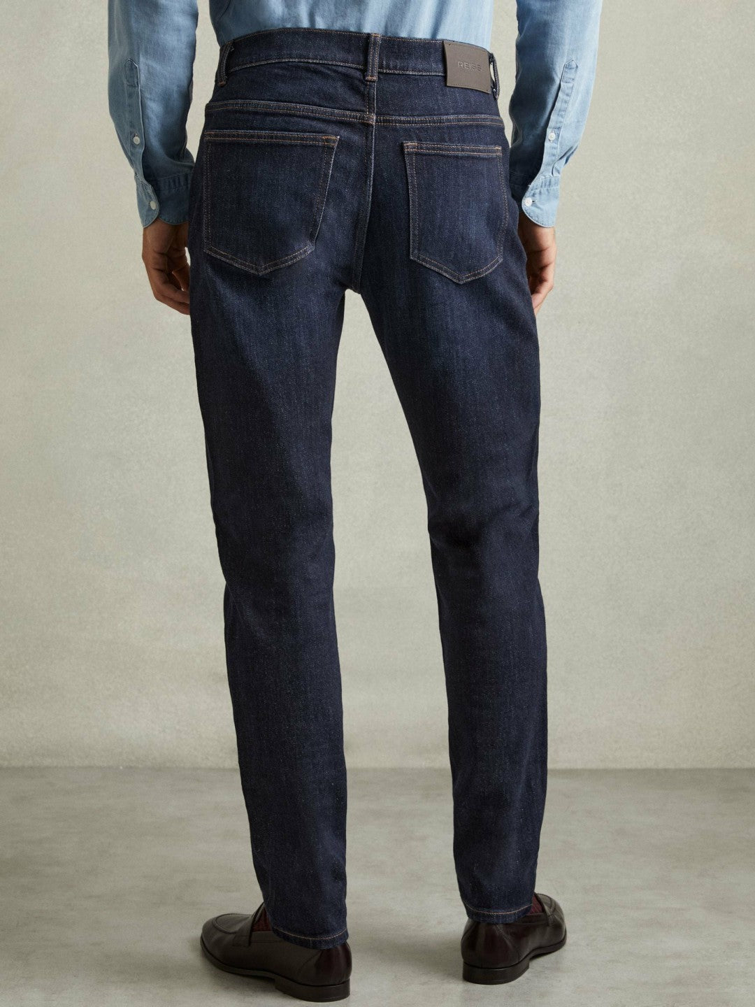 Cotton-Stretch Slim-Fit Jeans in Indigo Blue Wash | Reiss Men Signature
