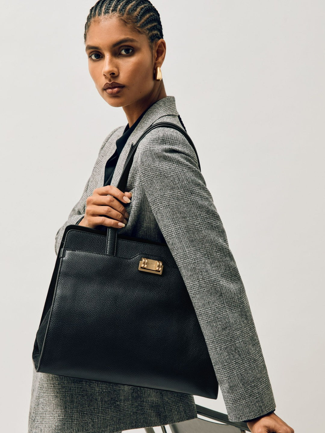 Grained Leather Tote Bag in Black | Reiss Women Premium