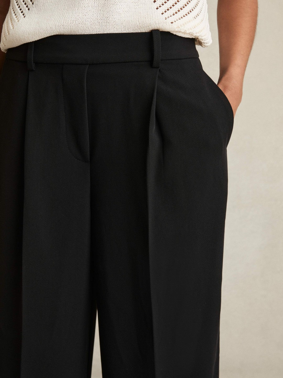 Elasticated-Waist Wide-Leg Twill Trousers in Black | Reiss Women Premium