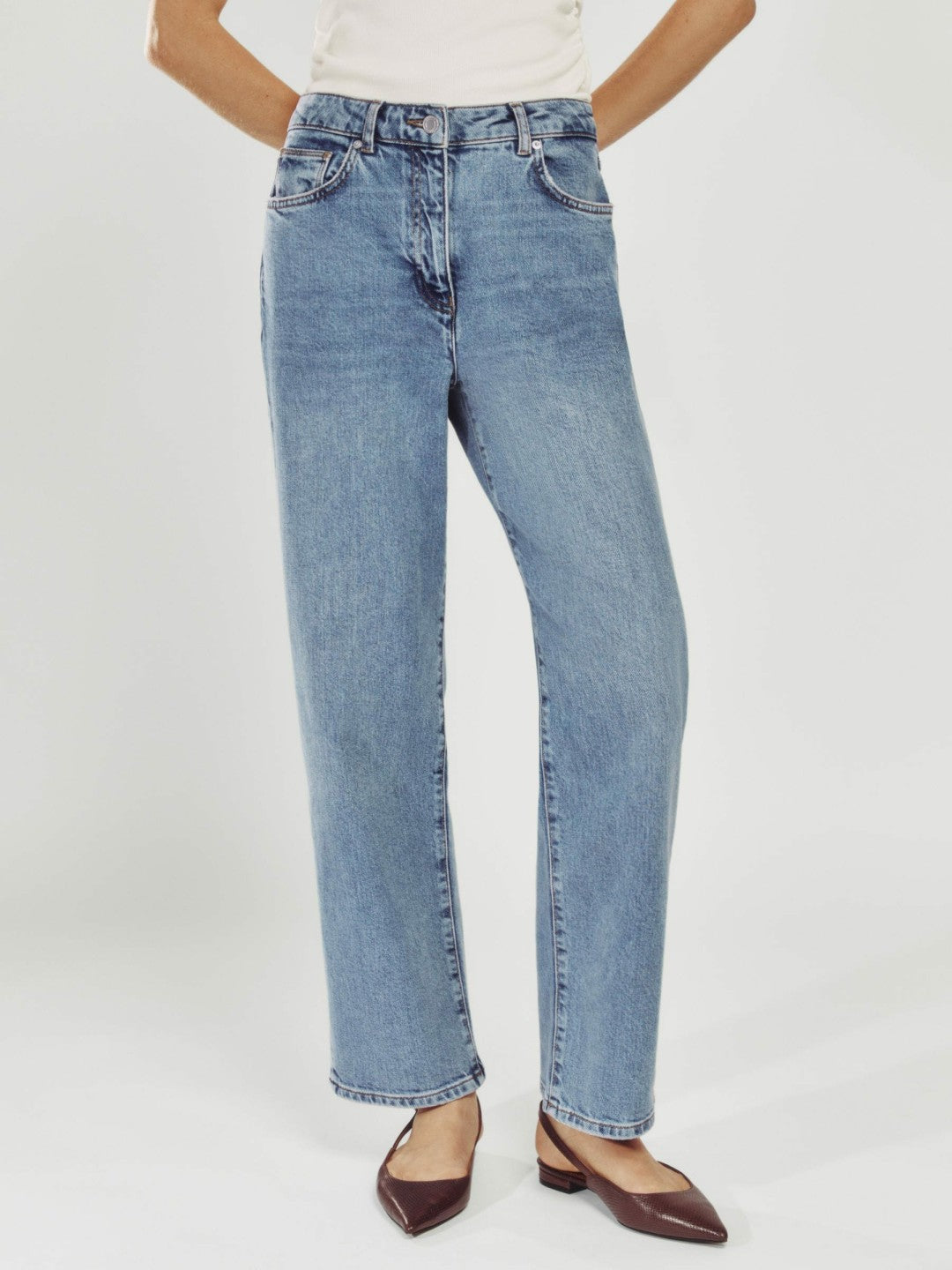 Petite Mid-Rise Straight-Leg Jeans in Light Blue | Reiss Women Recommended