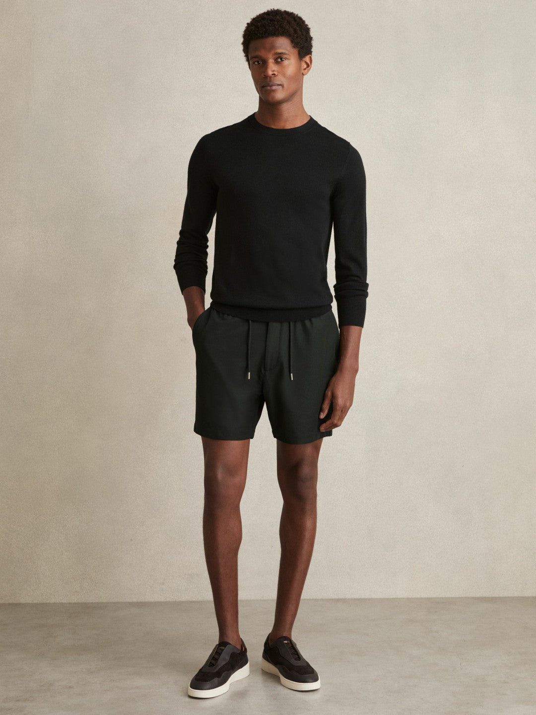 Textured Drawstring Shorts in Dark Green | Reiss Men Recommended