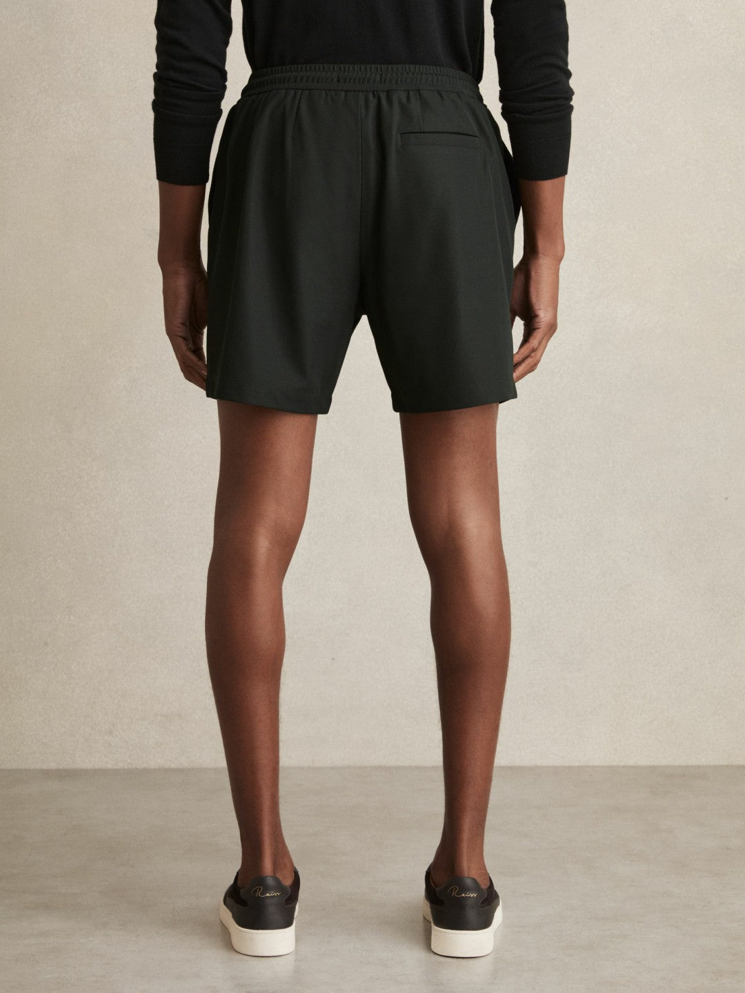 Textured Drawstring Shorts in Dark Green | Reiss Men Recommended