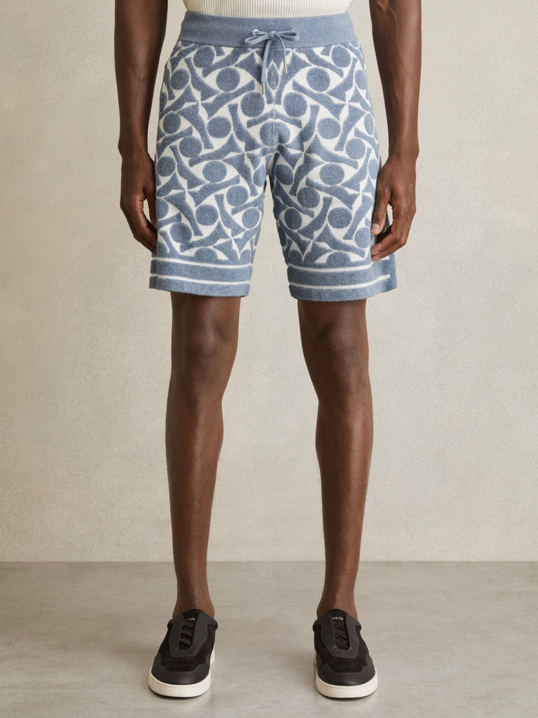 Abstract-Pattern Towelling Shorts in Soft Blue/White | Reiss Men Recommended