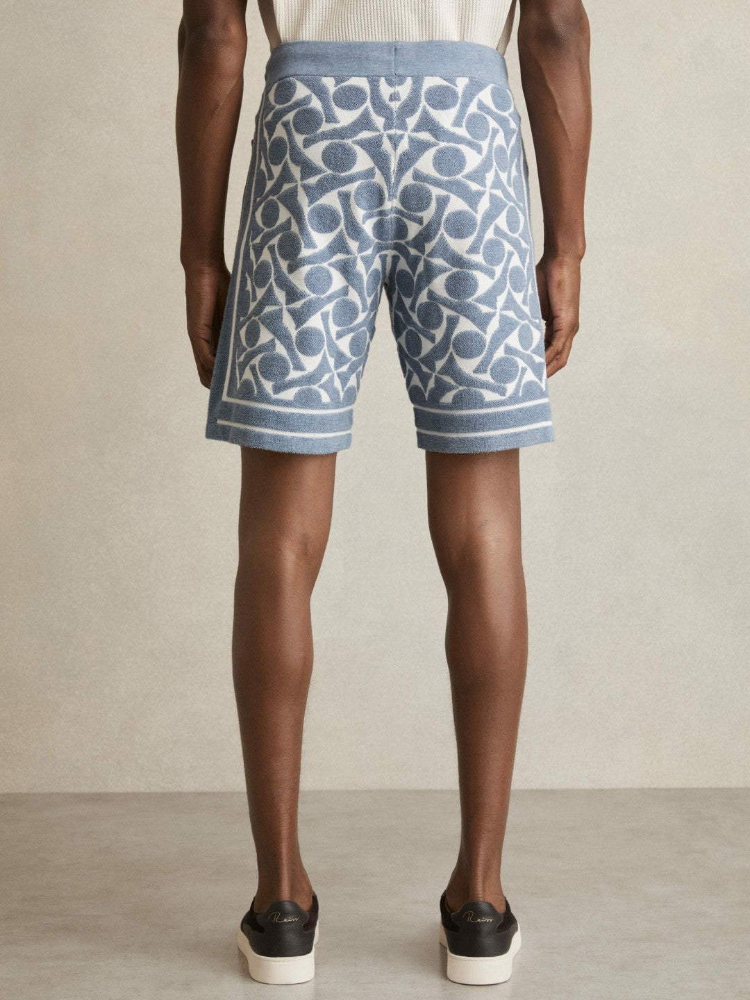 Abstract-Pattern Towelling Shorts in Soft Blue/White | Reiss Men Recommended