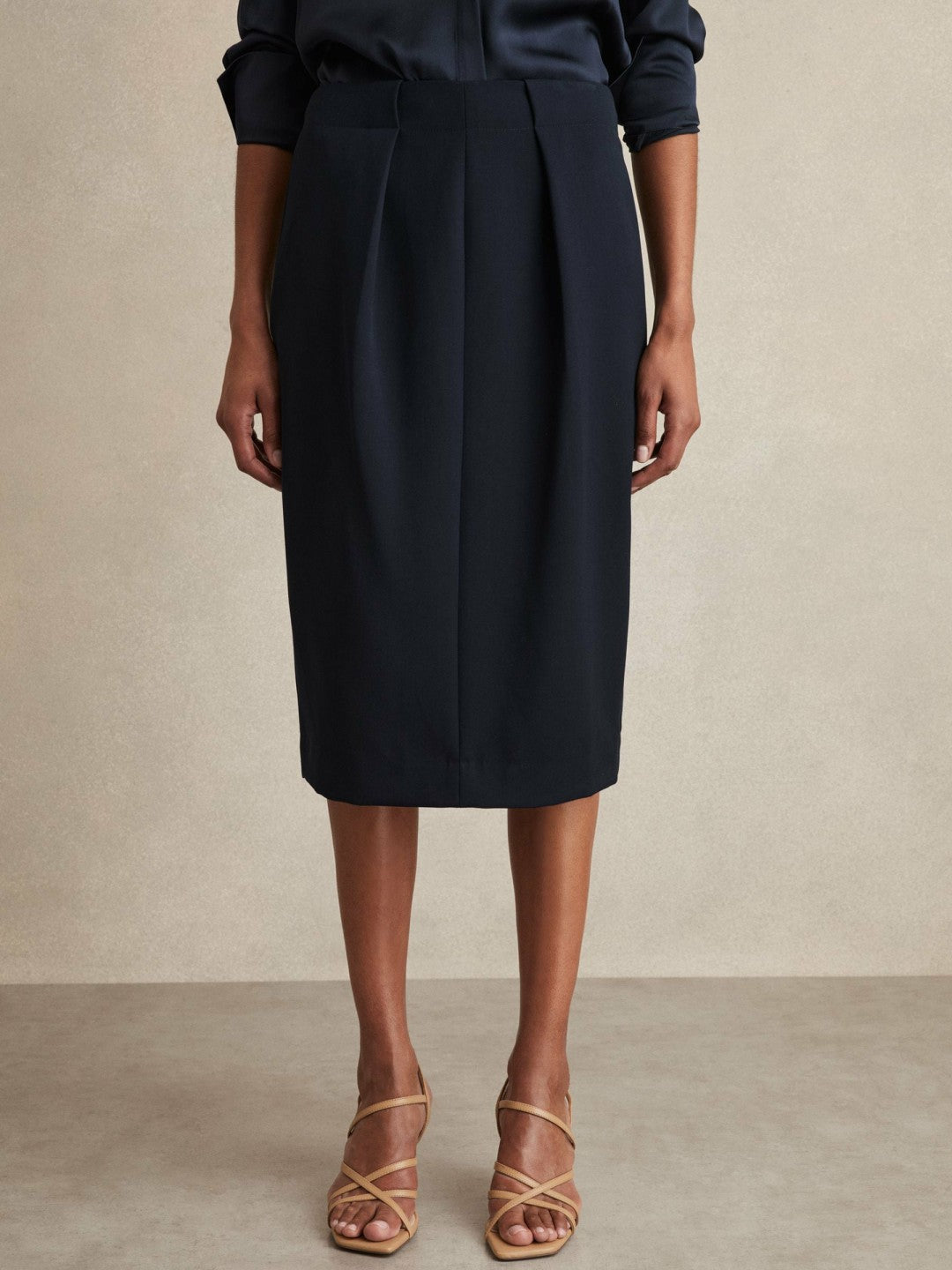 Tailored Midi Suit Skirt in Navy | Reiss Women Premium