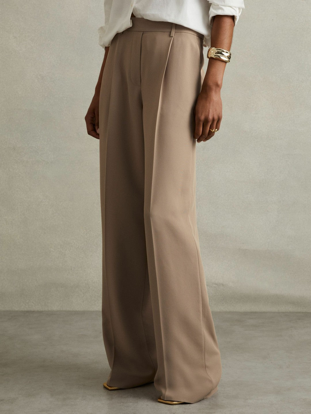 Petite Elasticated-Waist Wide-Leg Twill Trousers in Mink Neutral | Reiss Women Best Seller