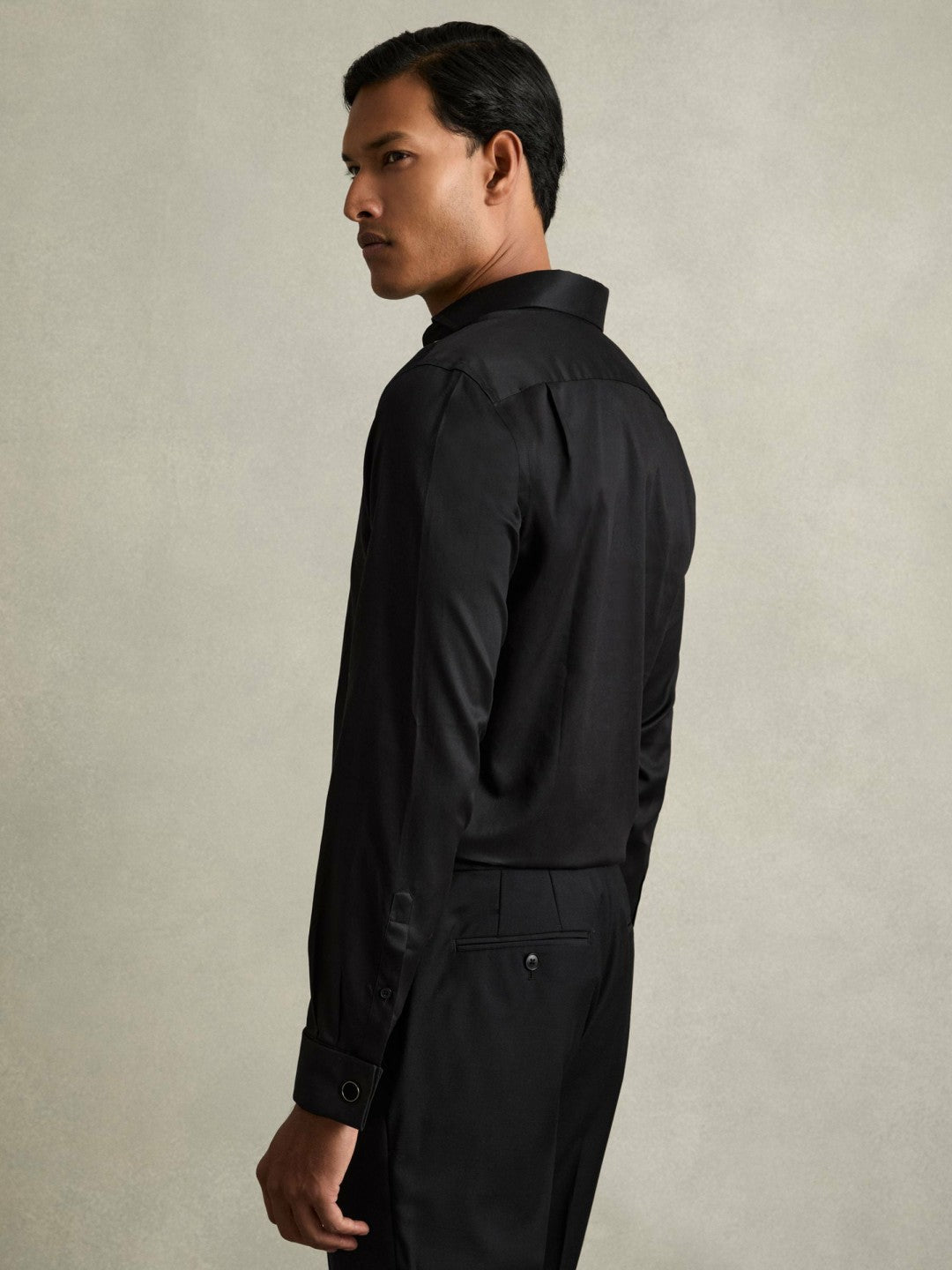 Regular Fit Slim-Fit Cotton Double-Cuff Shirt in Black | Reiss Men Popular