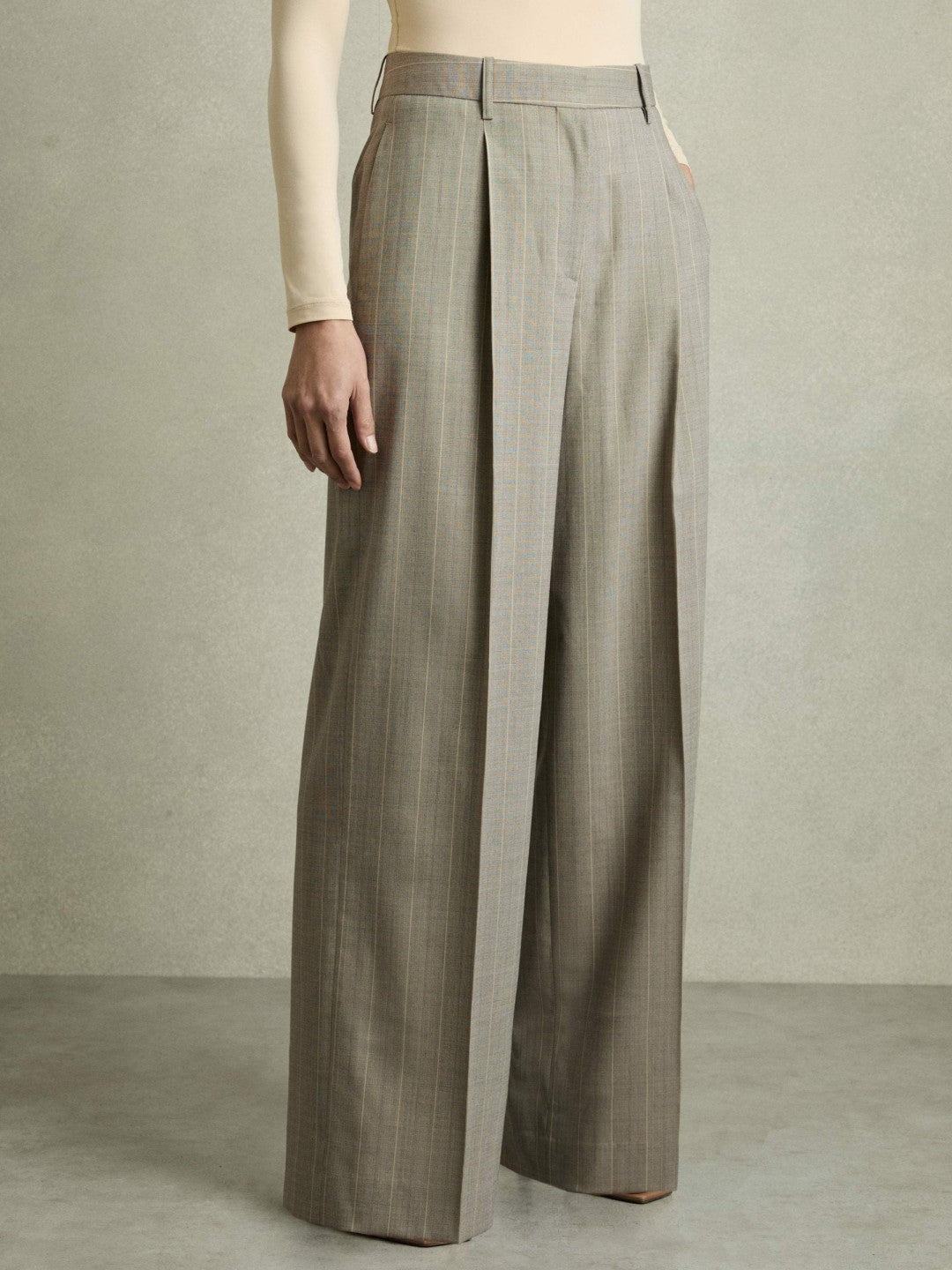 Wool-Blend Wide-Leg Pinstripe Trousers in Grey | Reiss Women New