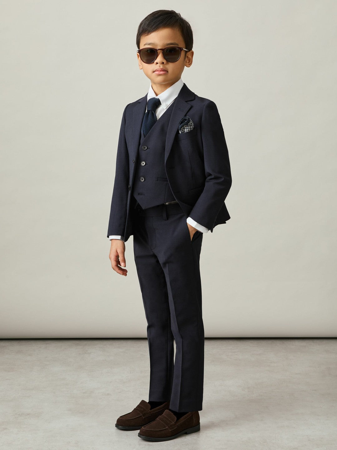 13-14 yrs Modern Fit Waistcoat in Navy | Reiss Children & Baby Exclusive