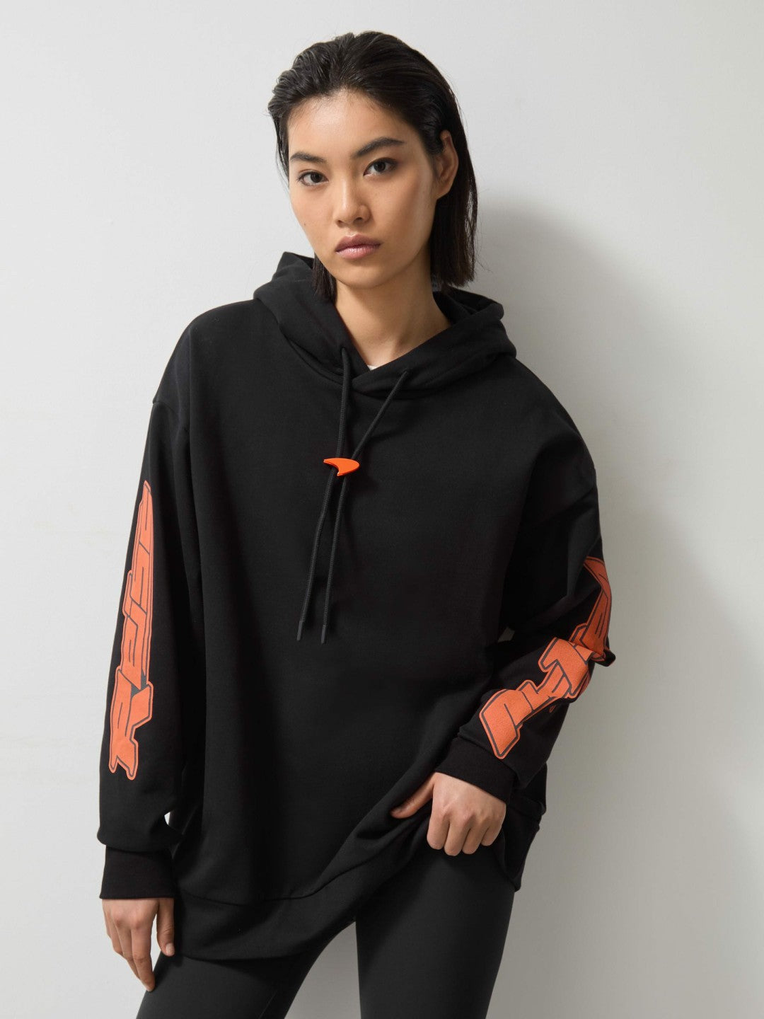 McLaren F1 Team Oversize Toggle Hoodie Unisex Fit in Black | Reiss Men Featured
