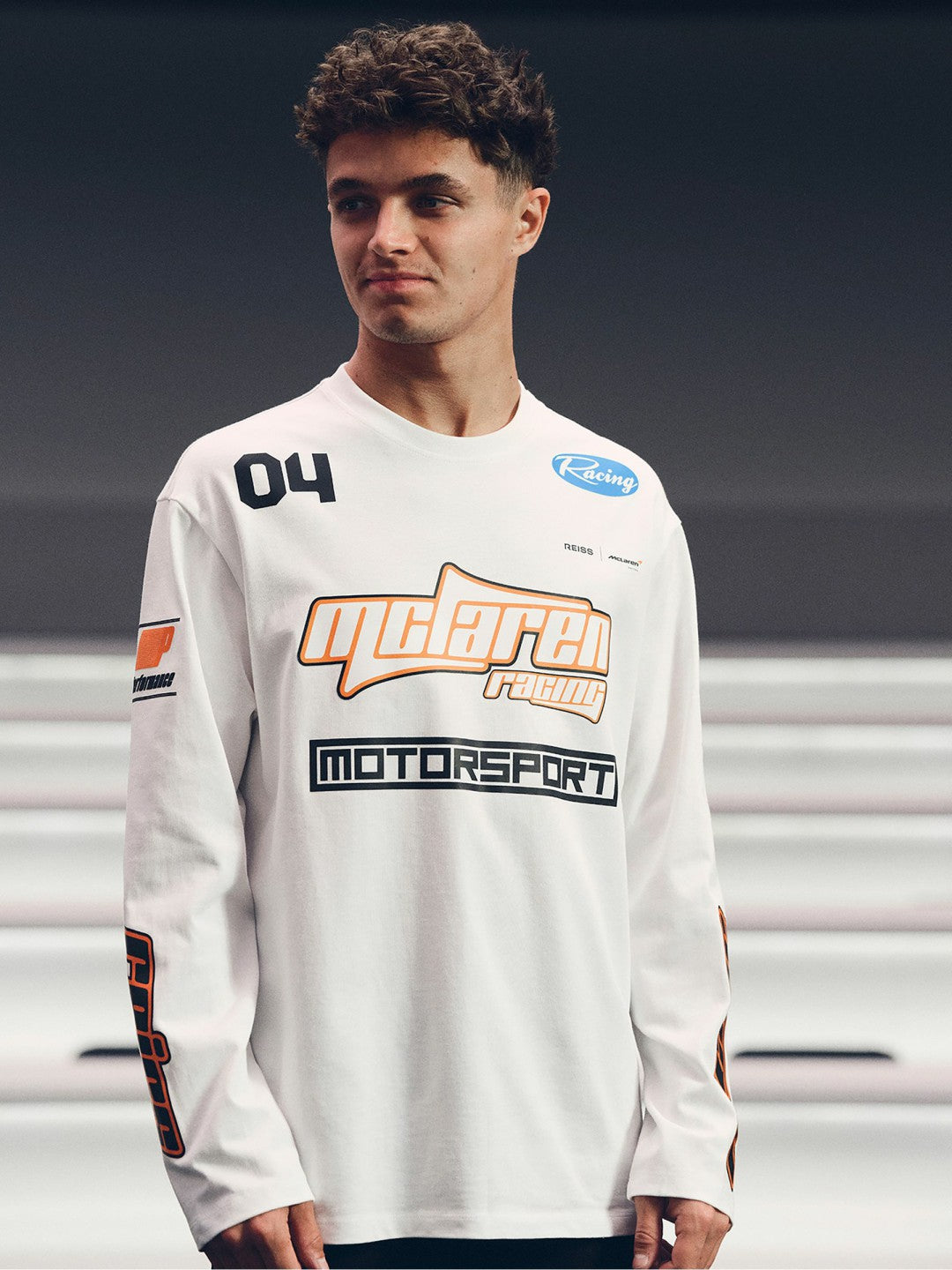 McLaren F1 Team Cotton Logo T-Shirt Unisex Fit in White | Reiss Men Premium