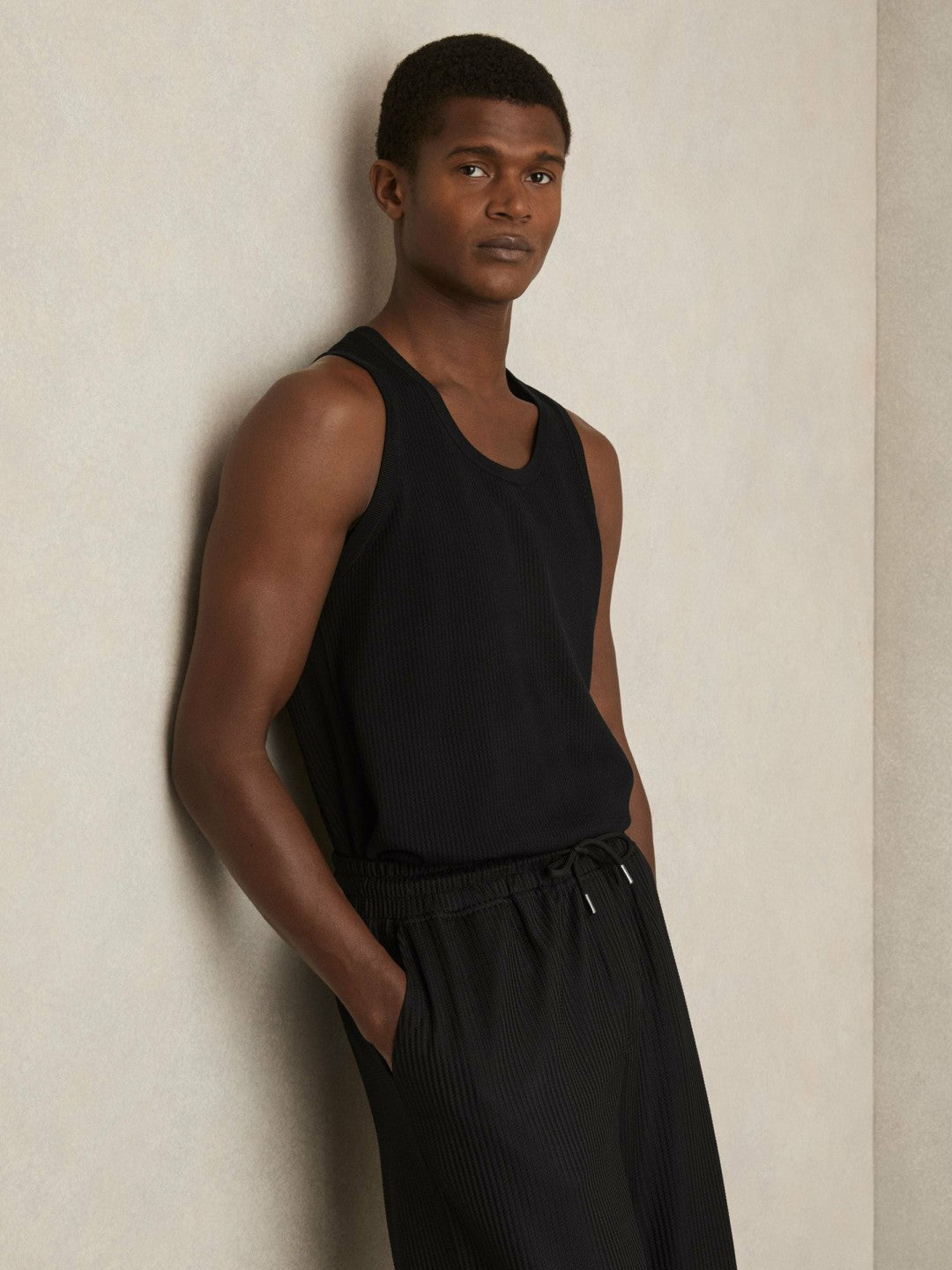 Textured Crew Neck Ribbed Vest in Black | Reiss Men Popular
