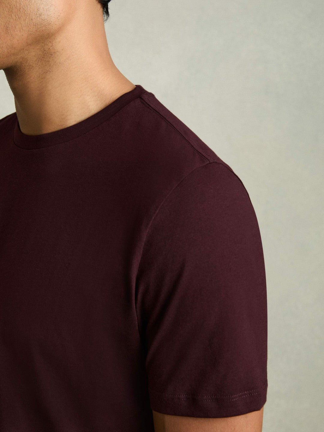 Cotton Crew Neck T-Shirt in Bordeaux | Reiss Men Best Seller