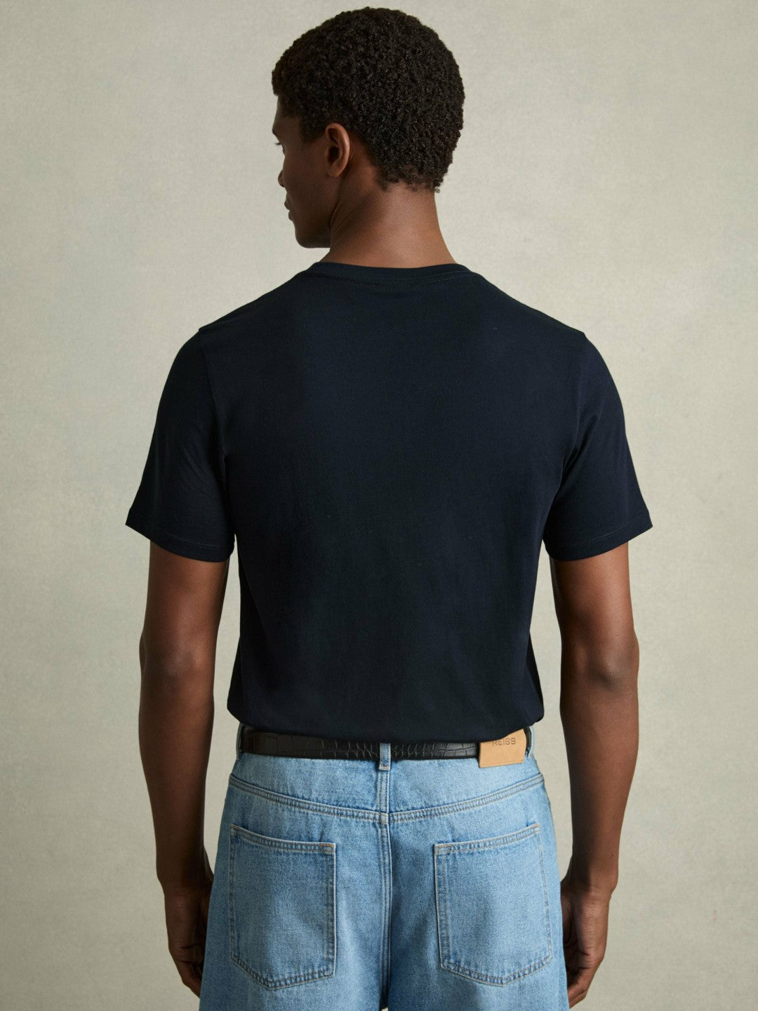 Cotton Crew Neck T-Shirt in Navy | Reiss Men Exclusive