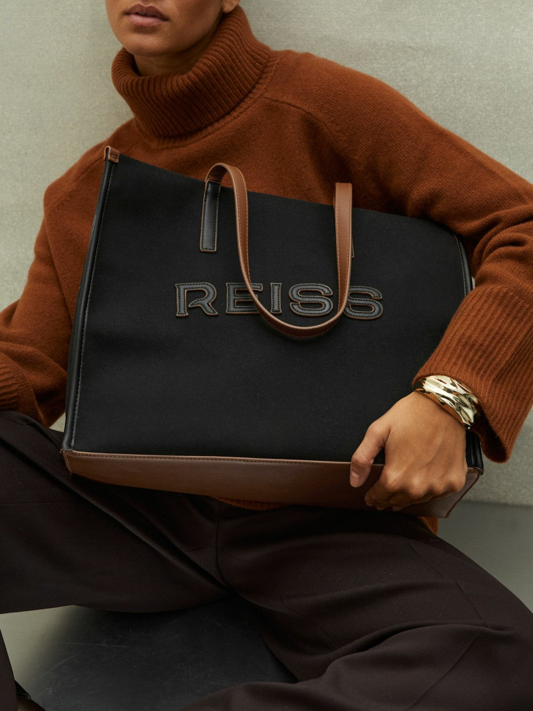 Canvas Logo Tote Bag in Black | Reiss Women Popular
