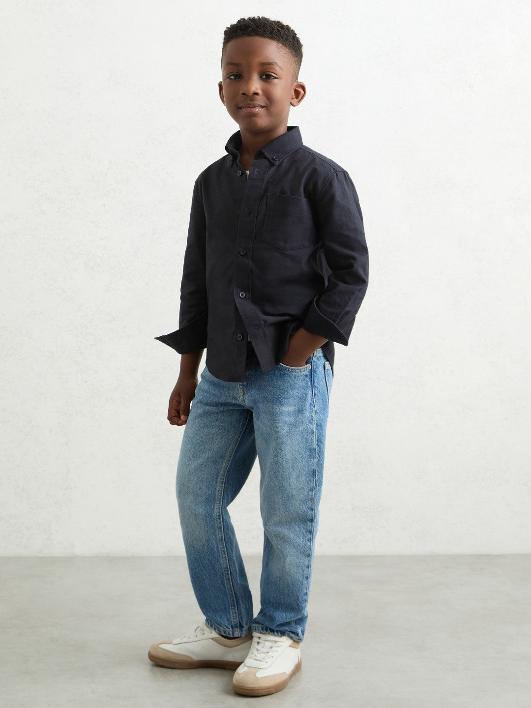 3-9 yrs Button Down Oxford Shirt in Navy | Reiss Children & Baby Exclusive