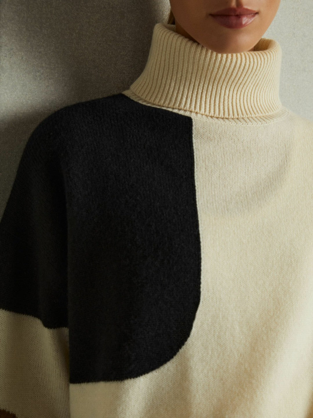 Wool-Cashmere Colourblock-Intarsia Jumper in Cream/Brown | Reiss Women Best Seller
