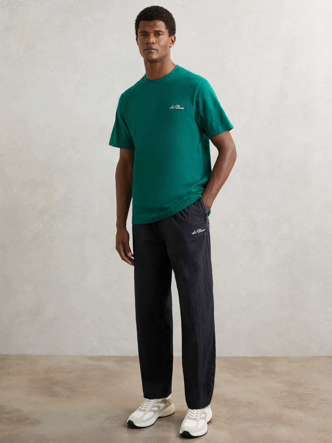 Les Deux Technical Logo Joggers in Dark Navy | Reiss Men Best Seller