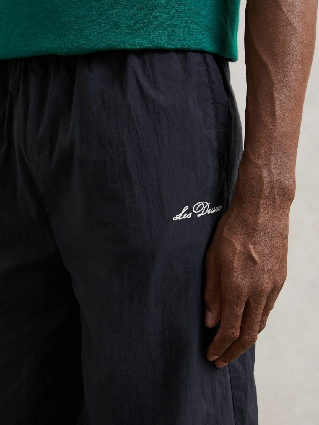 Les Deux Technical Logo Joggers in Dark Navy | Reiss Men Best Seller