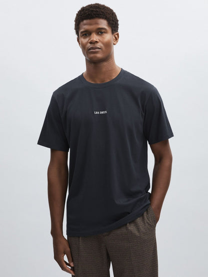 Les Deux Cotton Logo T-Shirt in Navy Blue | Reiss Men Exclusive