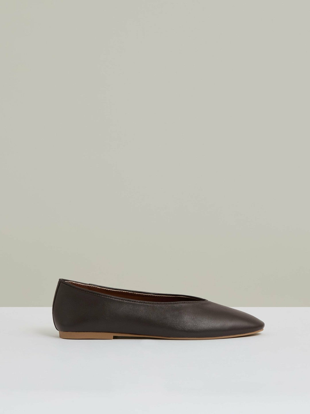 Leather Rounded-Point Toe Ballet Flats in Chocolate | Reiss Women Recommended