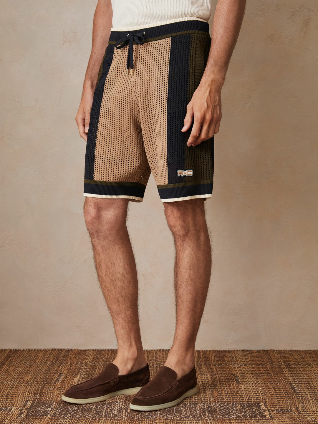 | Ché Crochet Colour-Block Shorts in Camel/Green | Reiss Men Signature