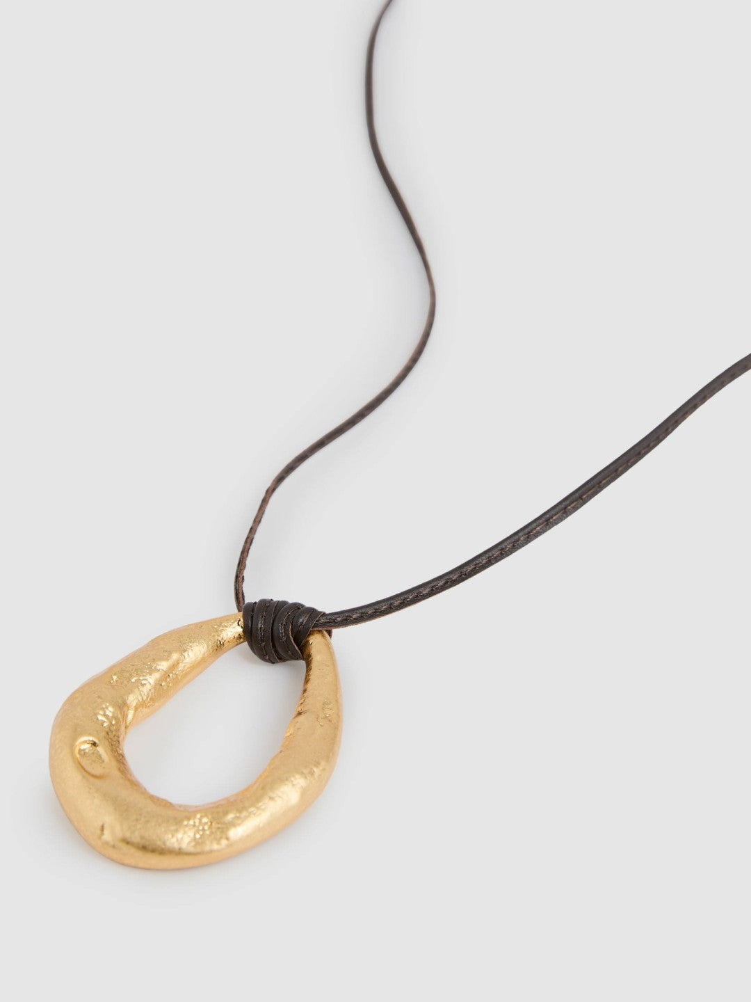 Molten Link Pendant Necklace in Gold Tone | Reiss Women Exclusive