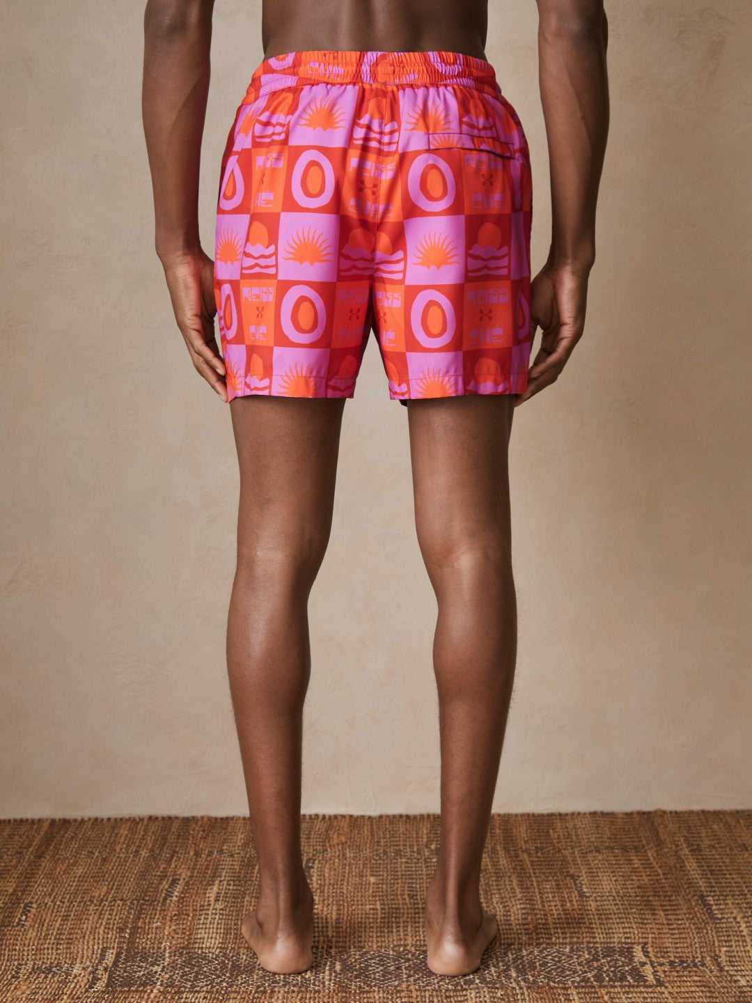 | Ché Sunset-Print Swim Shorts in Orange/Pink | Reiss Men Recommended