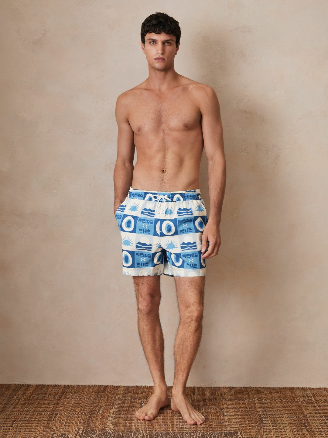 | Ché Sunset-Print Swim Shorts in Blue Multi | Reiss Men Popular