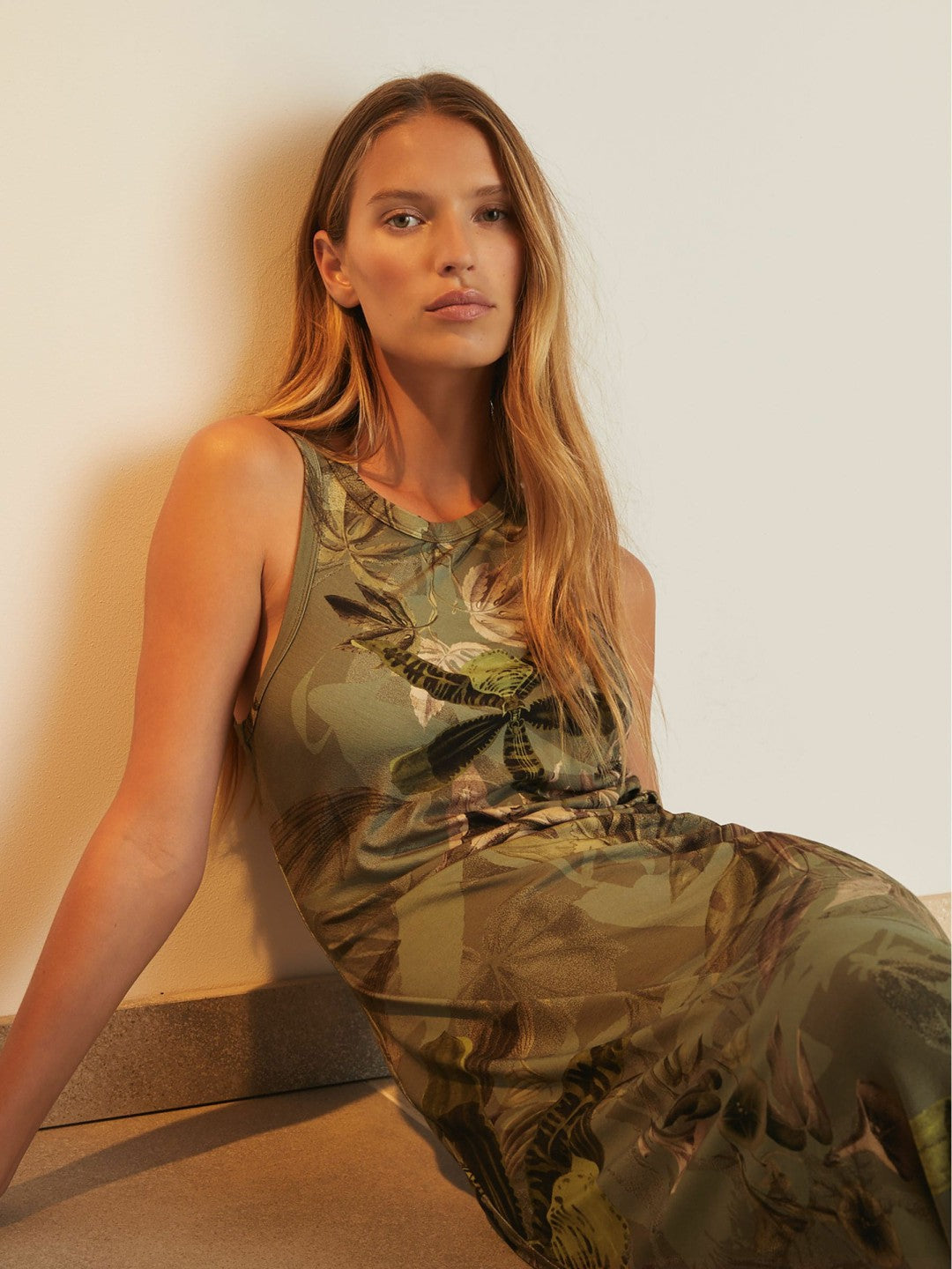 | NYBG Floral Ruched Jersey Dress in Khaki | Reiss Women Trending