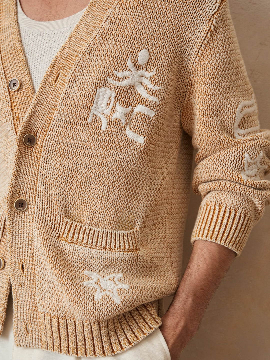 | Ché Motif-Embroidered Cardigan in Camel | Reiss Men Popular