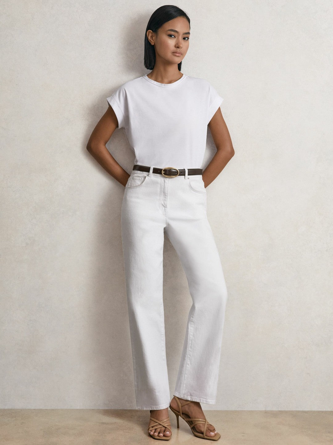 Petite Mid-Rise Straight-Leg Jeans in White | Reiss Women Recommended