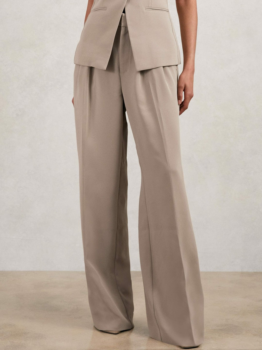 Good American Tailored Trousers in Beige | Reiss Women Featured