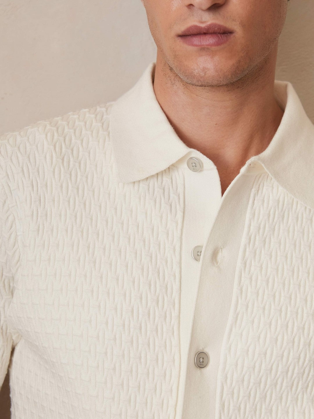 | Ché Textured Cuff-Trim Shirt in White | Reiss Men New