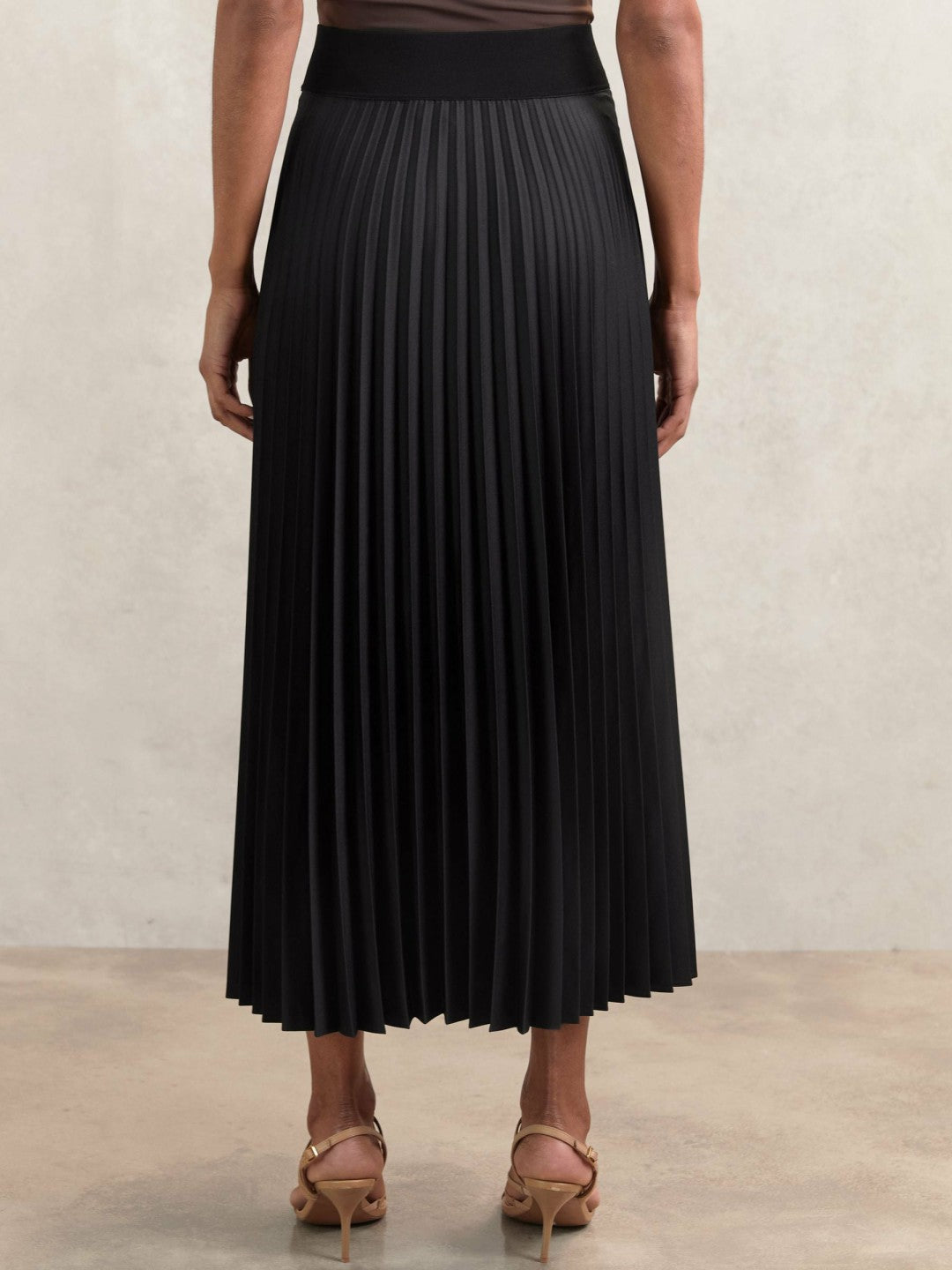 Pleated Midi Skirt in Black | Reiss Women Signature