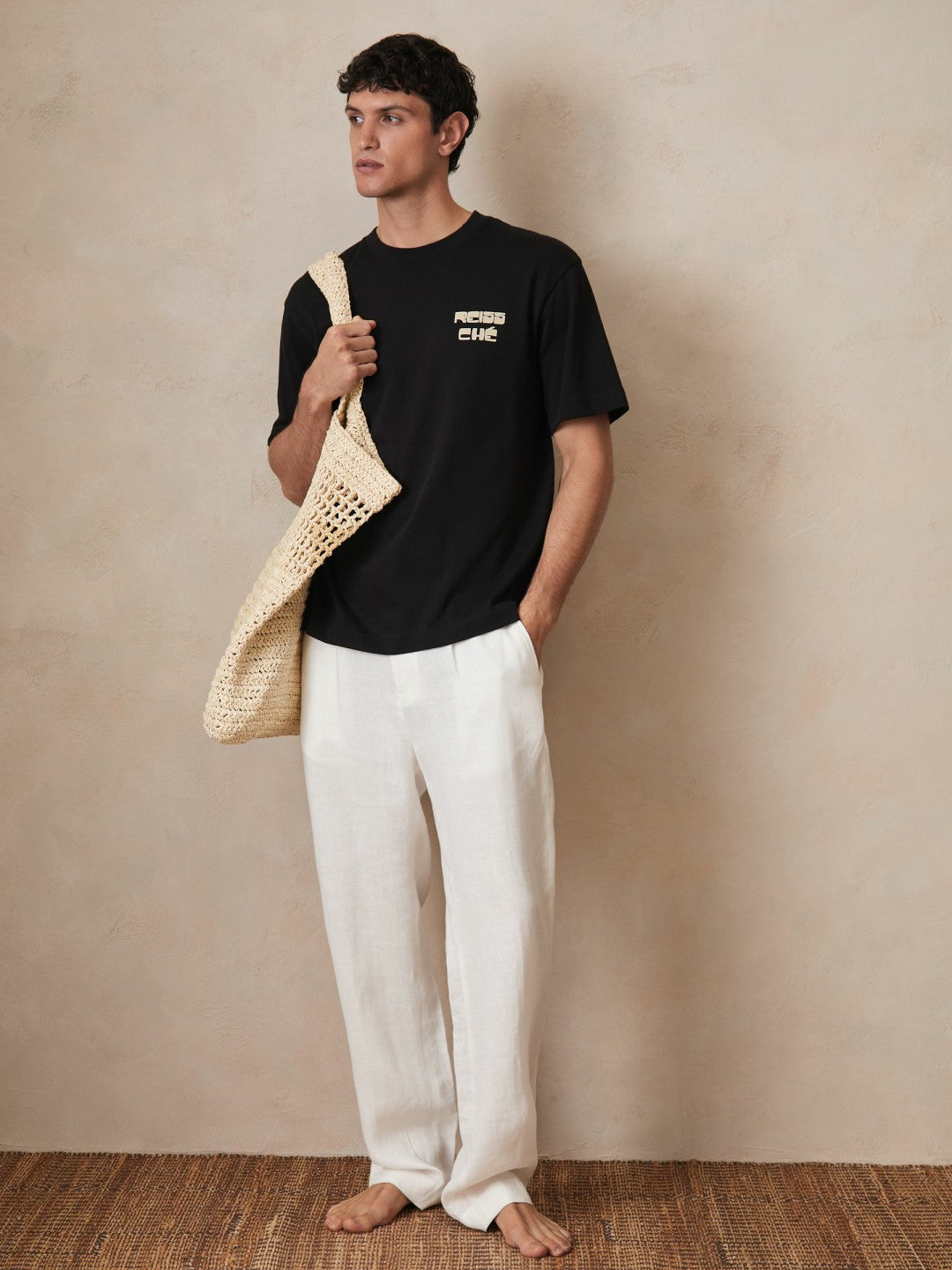 | Ché Cotton Palm-Print T-Shirt in Black | Reiss Men Signature