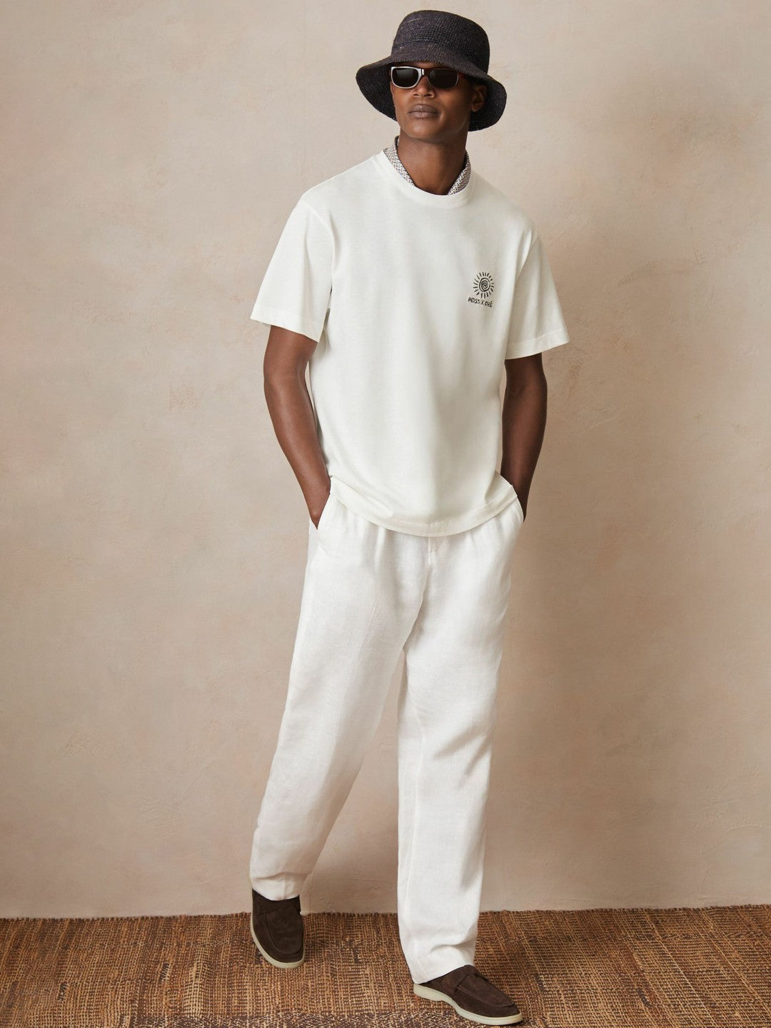 | Ché Cotton Palm-Tree T-Shirt in White | Reiss Men Signature